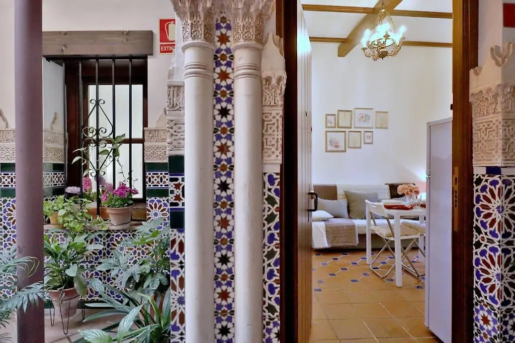 Horno24, Alojamiento Con Patio Andaluz, Tipico De Cordoba